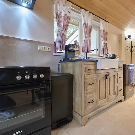 Landsraderhoefke - 4 *