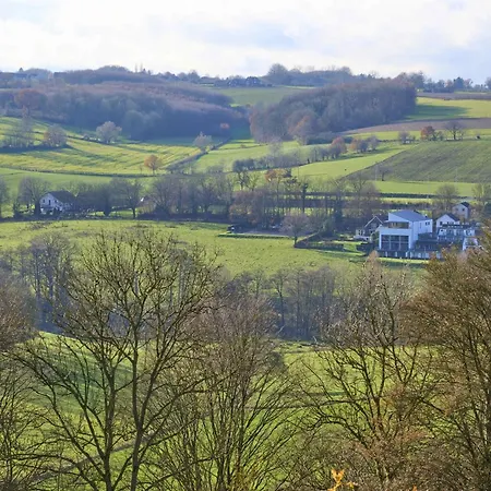 Landsraderhoefke - 4 *