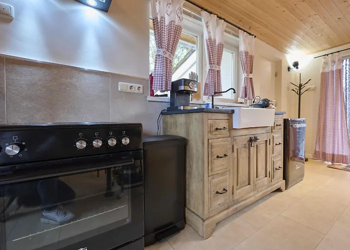 Landsraderhoefke - 4 *